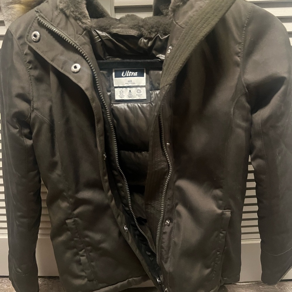Abercrombie & Fitch Black Puffer Jacket